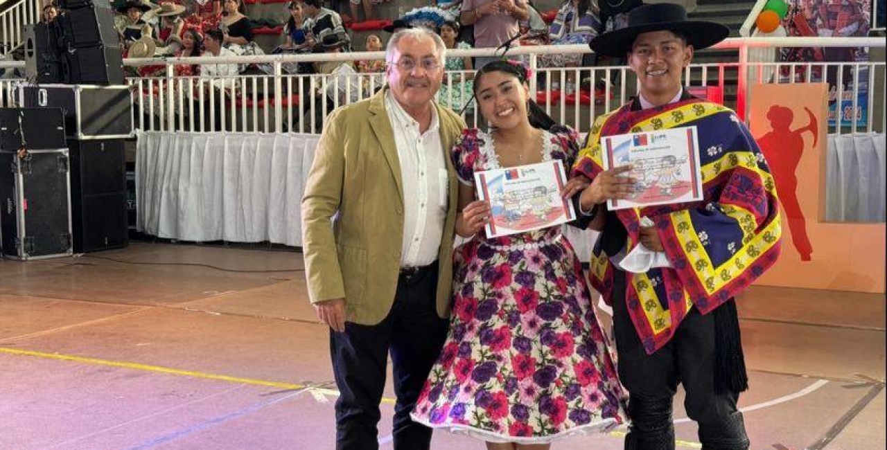 Los estudiantes de nuestro colegio representaron a Ovalle en el Campeonato Regional de Cueca 2024